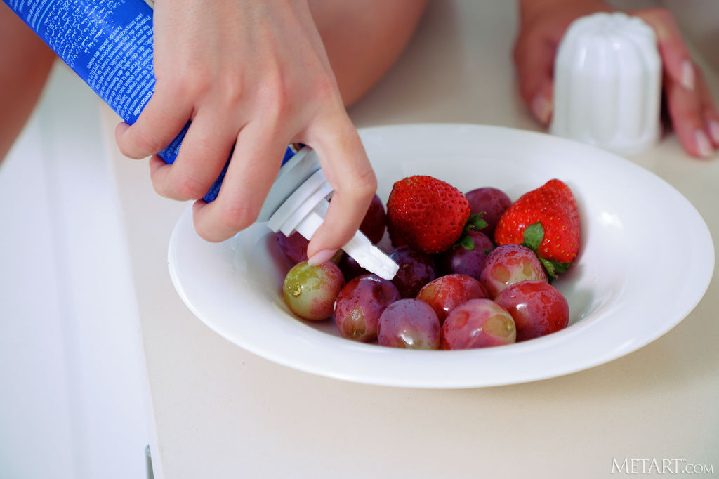 Eve Sweet Teases Invitingly In Kitchen With Enticing Fruit Salad Moments - Photo 10