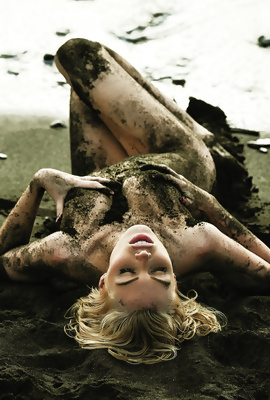 Martina Zemanova - nude art photos