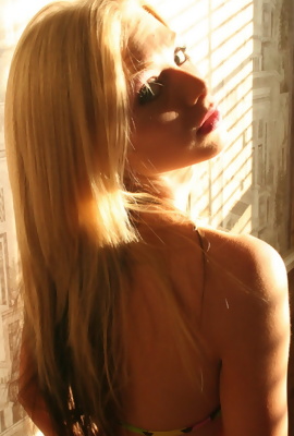 Stunning Blonde Teen Skye