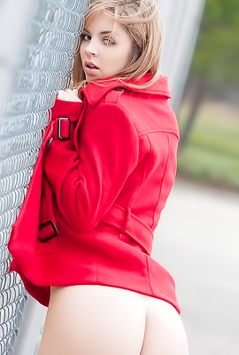 >Lovely teen Aspen enjoys flashing in public