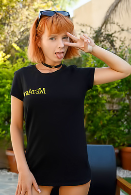 >Marta Gromova Perfect Companion For Naked Alfresco Fun