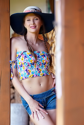 >Stacy Cruz Bare Her Beautiful Big Breasts