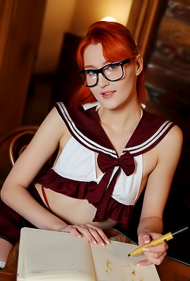 Redhead Lola Red Rubbing Her Clit