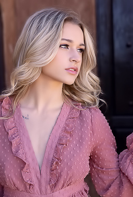 >Tavia Kicks Off Her High Heels And Wriggles Out Of Her Skimpy White Panties