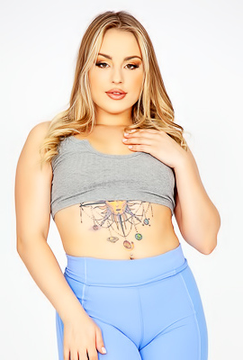 Anna Claire Gets Sperm On Her Huge Booties