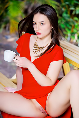 >Chloe Moss Exposing Her Lovely Big Breasts To The Sun’s Tender Kiss