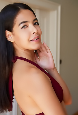 Kubera Fortuna Sultry Latina Brunette Isn’t Wearing Any Lingerie