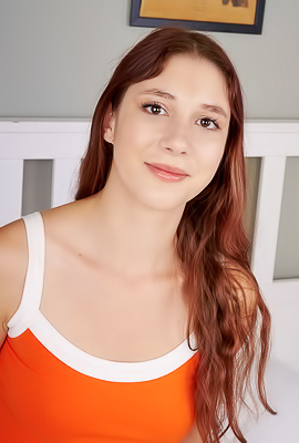 Anasteysha Lee Peel Her Clothes Off And Show You Everything