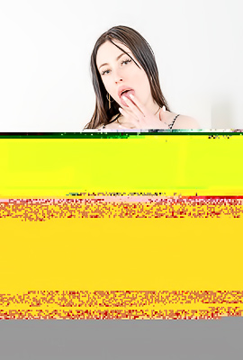 >Elises Temptation: Commanding a Solo Performance of Pure Curves