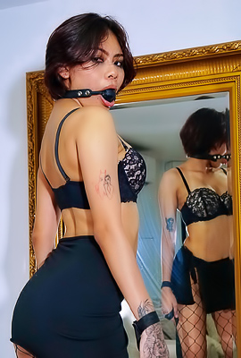 >Aysha Dominates Mirror With Fishnet Pantyhose On Alone