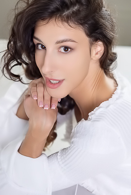 Sliding Into View, Luna Ortega Presents Her Body On The Table